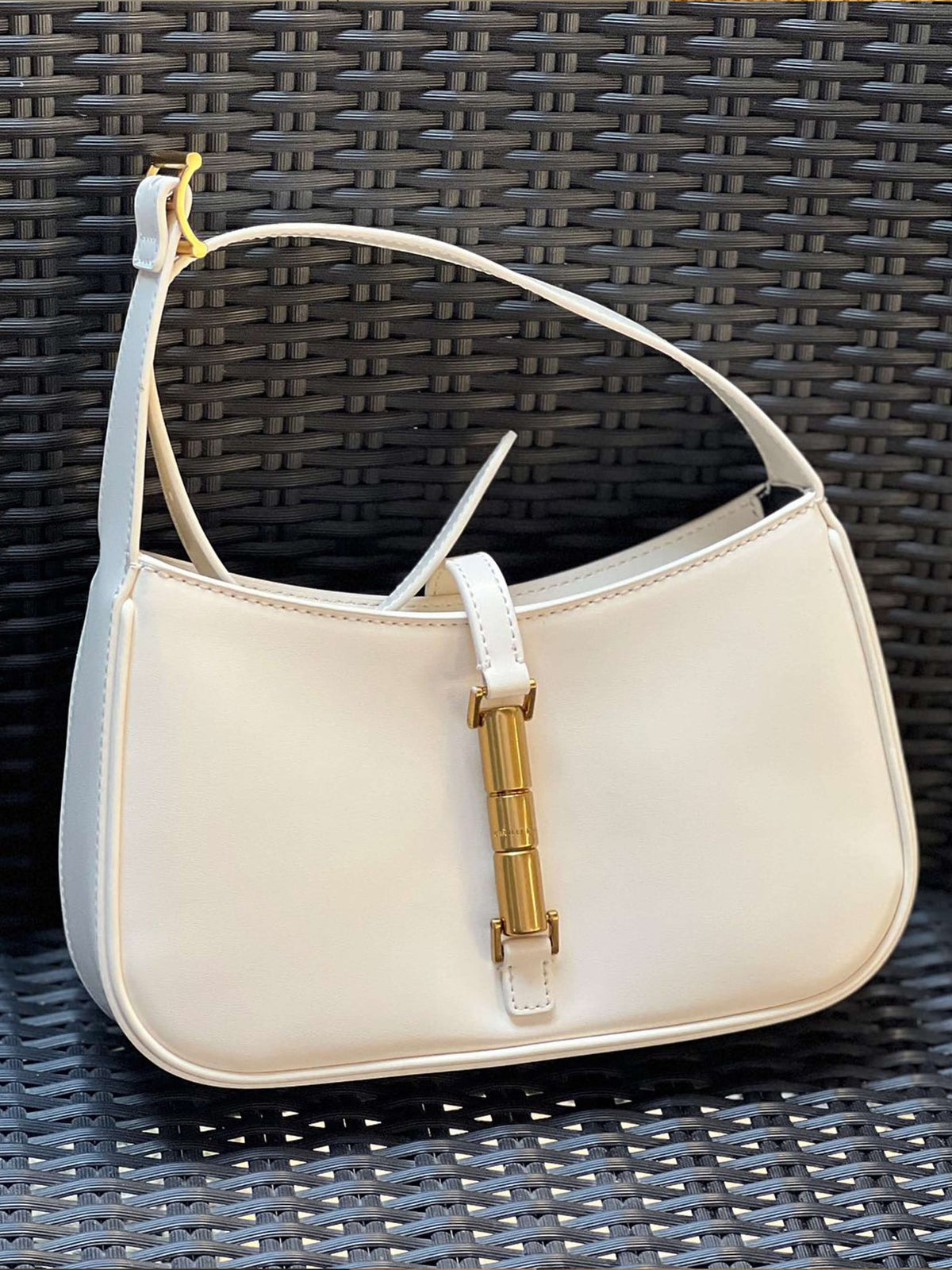 Seame - Rose clutch with strap White Regular